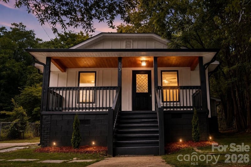 15 Meadowview Avenue, Concord, NC - 2 beds, 1 bath, 792 sqft - $184,700