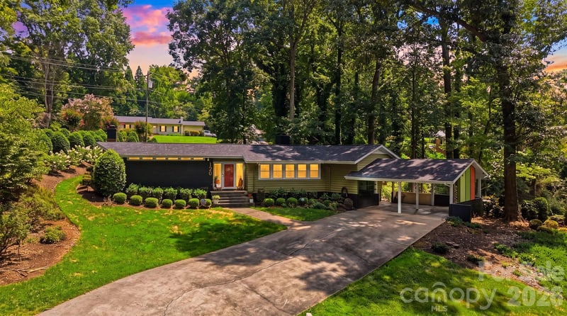 120 Woodland Drive, Morganton, NC - 4 beds, 3 baths, 2,719 sqft - $600,000