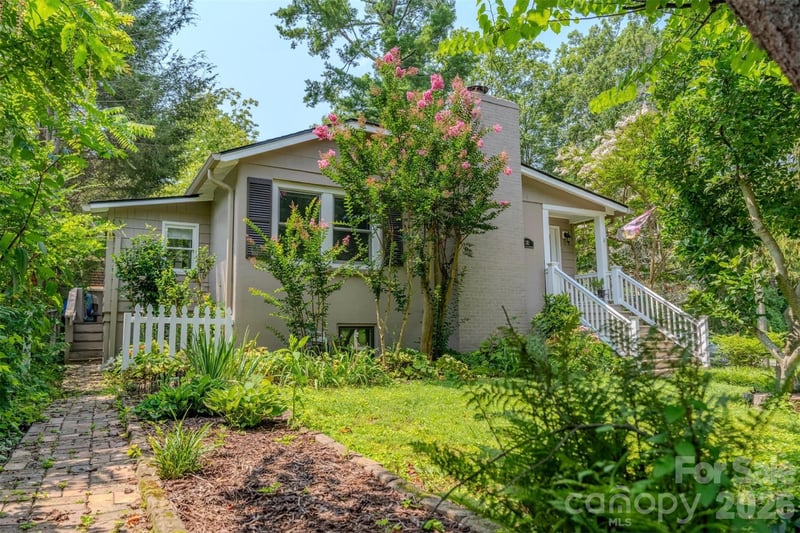 261 Forest Hill Drive, Asheville, NC - 3 beds, 2 baths, 2,690 sqft - $599,000