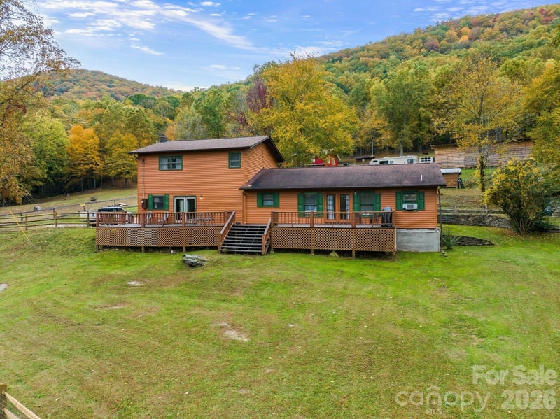 540 Duncan Creek Road, Fletcher, NC - 4 beds, 0.5 baths, 2,818 sqft - $575,000