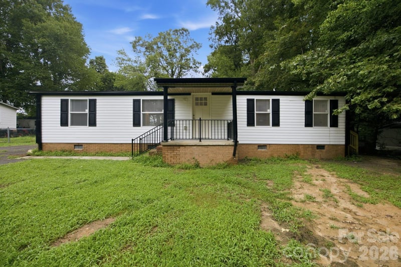 3250 Ole Country Lane, Claremont, NC - 3 beds, 2 baths, 1,131 sqft - $199,700