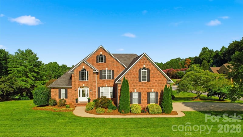 1064 Baker Barn Road, Hickory, NC - 3 beds, 4 baths, 4,267 sqft - $779,900