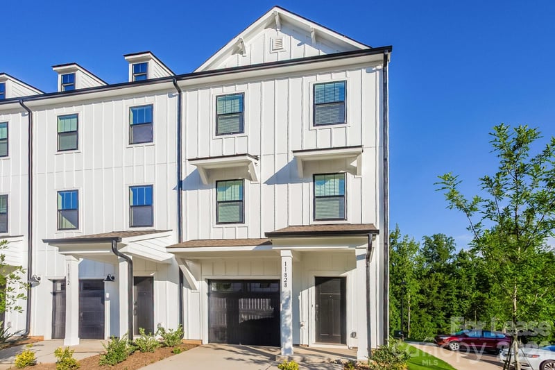 11828 Avocet Street, Charlotte, NC - 3 beds, 2.5 baths - $2,000