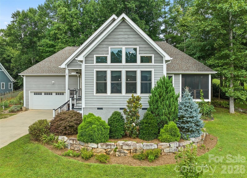 18 Forget Me Not Meadows, Fairview, NC - 3 beds, 2.5 baths, 2,041 sqft - $769,900