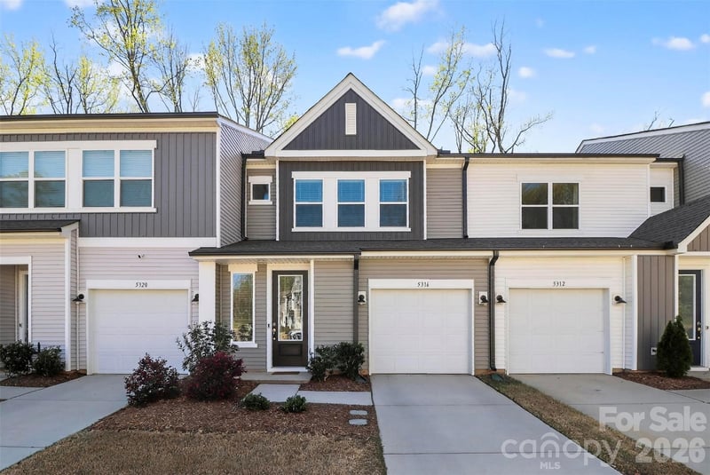 5316 Somerset Hill Lane, Charlotte, NC - 2 beds, 2.5 baths, 1,576 sqft - $275,000