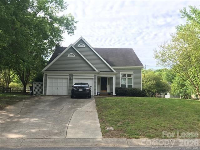 3229 Silver Pond Court, Charlotte, NC - 3 beds, 2.5 baths, 1,952 sqft - $2,795