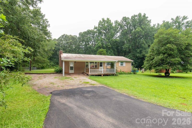 1747 Williams Circle, Lancaster, SC - 3 beds, 1 bath, 1,325 sqft - $220,000
