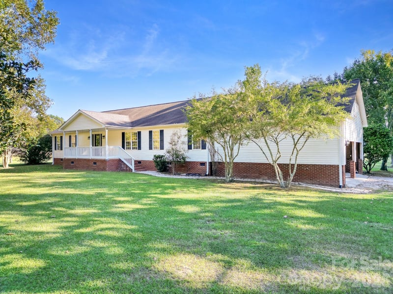 2716 Camp Creek Road, Lancaster, SC - 3 beds, 2 baths, 2,413 sqft - $600,000