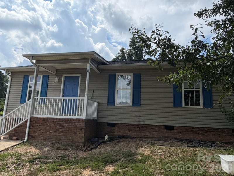 429 Pryor Street, Gastonia, NC - 3 beds, 1.5 baths, 1,038 sqft - $189,900