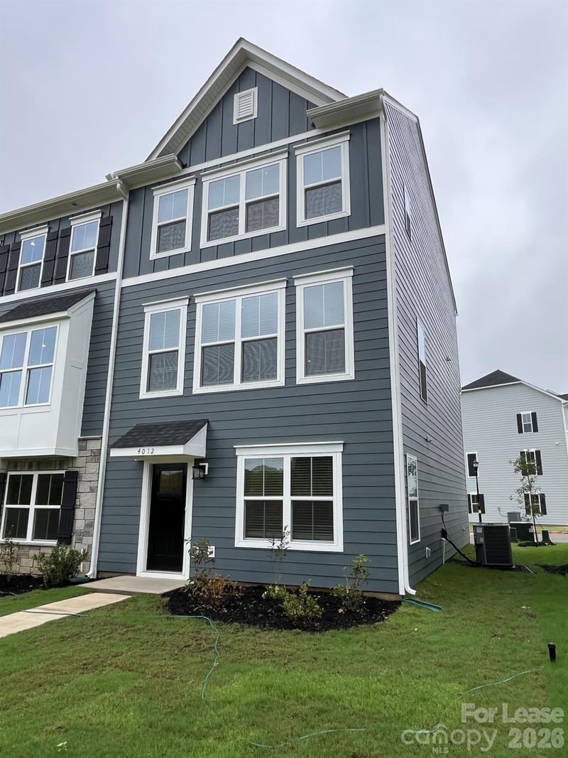 4012 Grand Wylie Way, Charlotte, NC - 4 beds, 3.5 baths, 1,870 sqft - $2,700