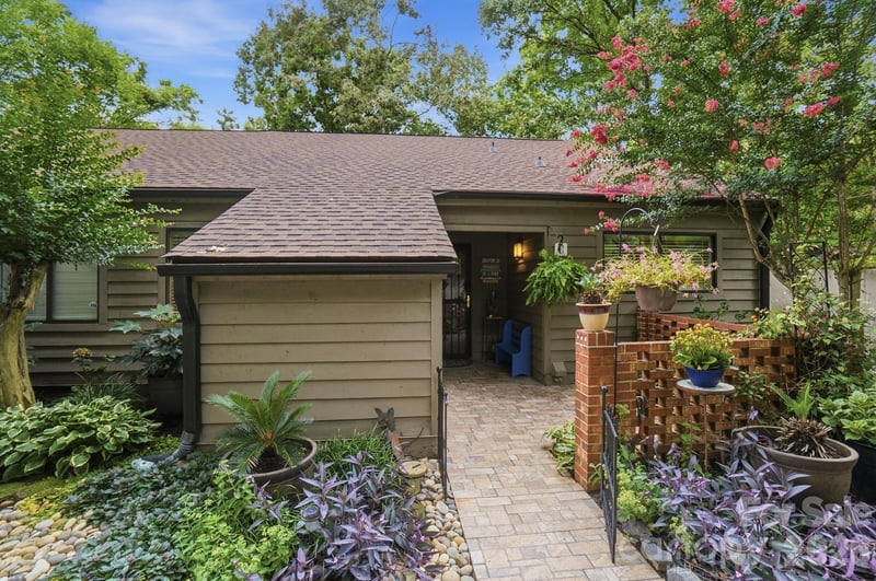 4142 Charlotte Highway C, Lake Wylie, SC - 2 beds, 2 baths, 1,243 sqft - $385,000