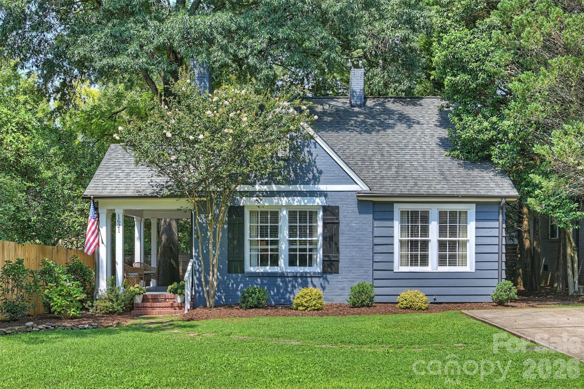 1621 Morningside Drive, Charlotte, NC. property listing photo