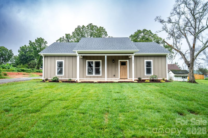 258 Florida Avenue, Spindale, NC - 3 beds, 2 baths, 1,349 sqft - $290,000