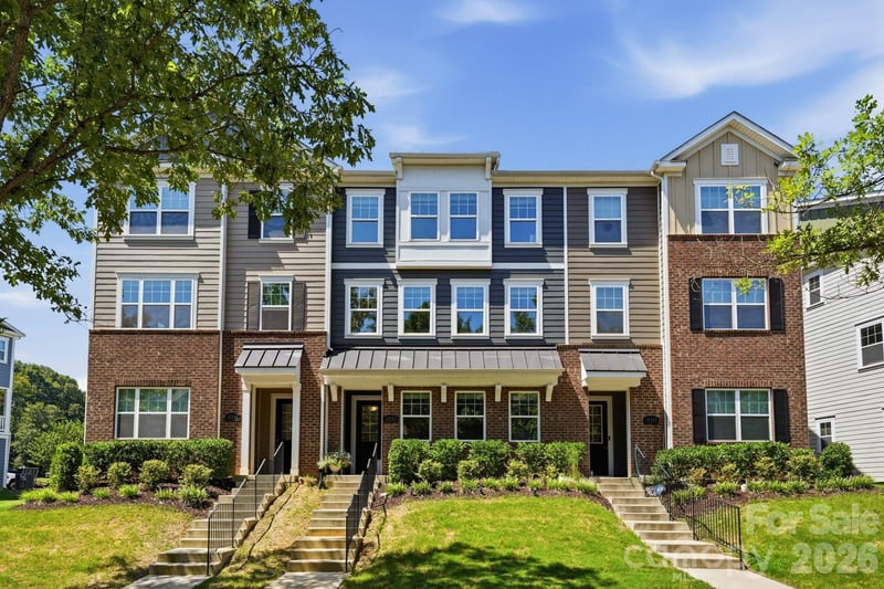 16705 Summers Walk Boulevard, Davidson, NC - 4 beds, 3.5 baths, 2,225 sqft - $469,000