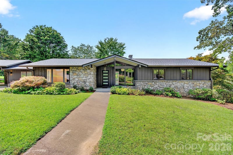 208 Dogwood Lane, Black Mountain, NC - 5 beds, 3 baths, 3,668 sqft - $1,195,000