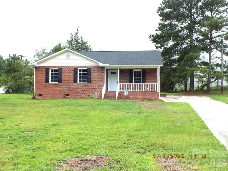 6518 Old Lancaster Highway, Kershaw, SC - 3 beds, 2 baths, 1,065 sqft - $219,500