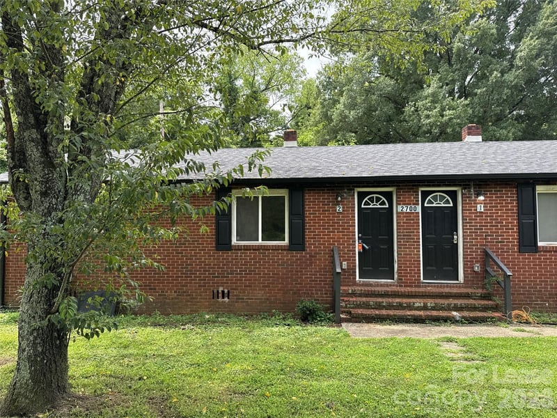 2700 Capitol Drive Apt 2, Charlotte, NC - 2 beds, 1 bath - $1,145