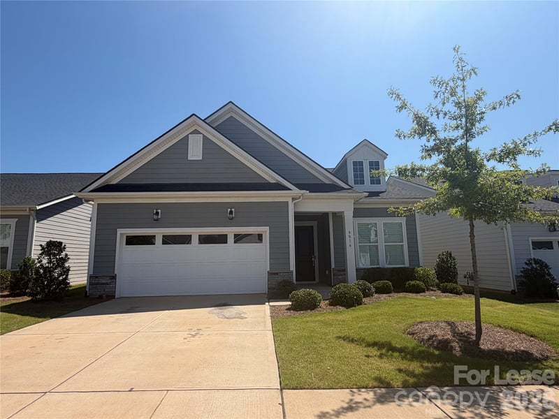 8016 Brookbank Drive, Charlotte, NC - 4 beds, 2.5 baths, 2,043 sqft - $3,200