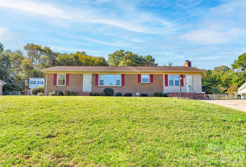 1606 Spangler Drive, Shelby, NC - 3 beds, 1.5 baths, 1,621 sqft - $225,000