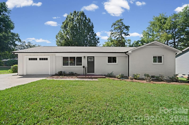 1041 Watts Drive, Charlotte, NC - 3 beds, 2 baths, 1,807 sqft - $395,000