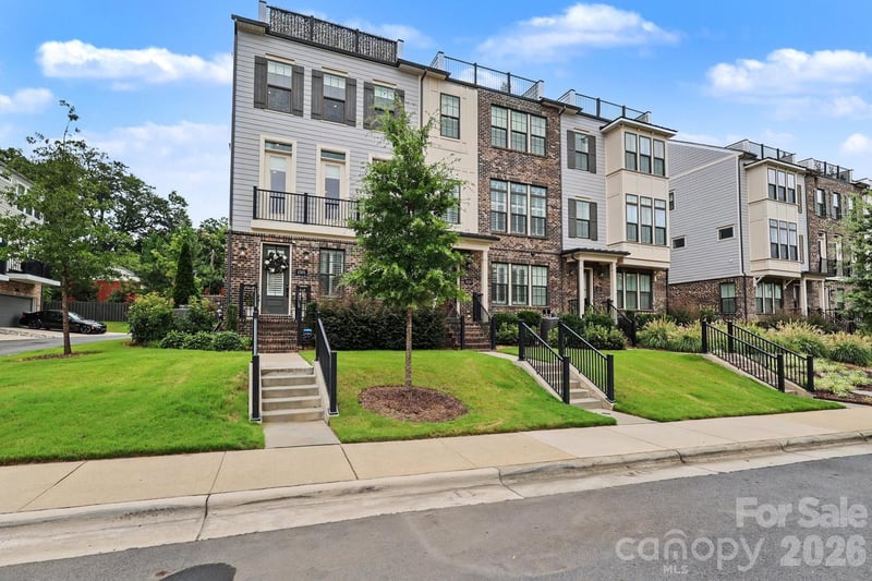 2505 Kenmore Avenue, Charlotte, NC - 4 beds, 4.5 baths, 3,079 sqft - $1,100,000