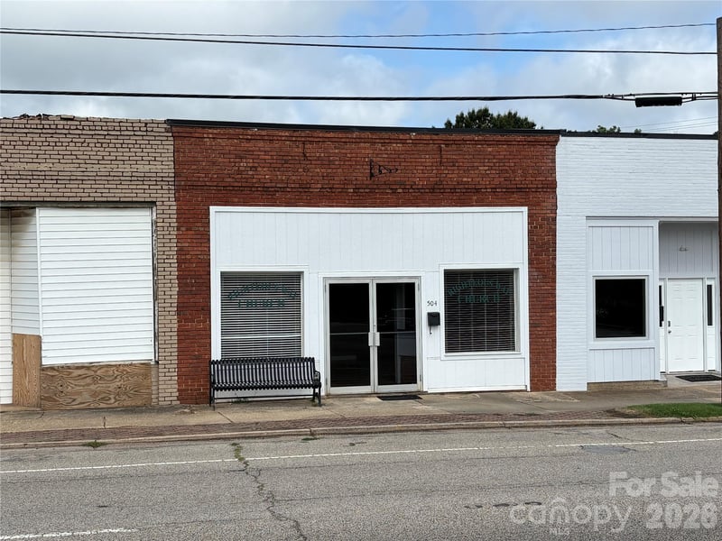 504 S Main Street, Clover, SC -  - $135,000
