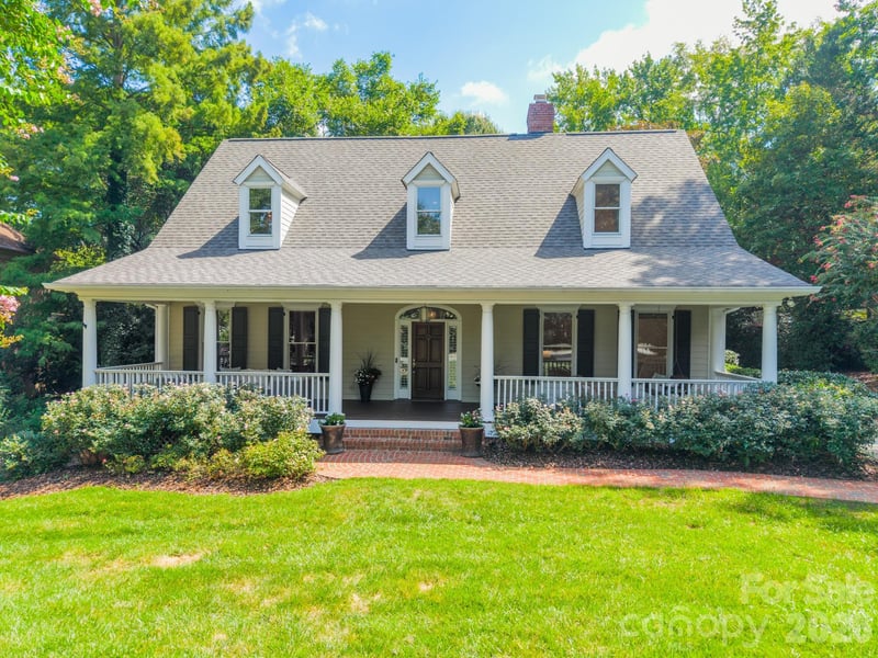 304 S Canterbury Road, Charlotte, NC - 4 beds, 4.5 baths, 3,295 sqft - $1,299,000