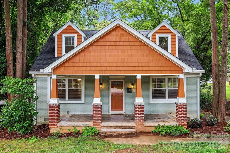 2019 Dalehurst Drive, Charlotte, NC - 3 beds, 2 baths, 1,366 sqft - $485,000