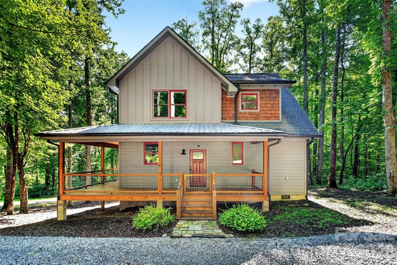 43 Clinchfield Gap Road, Marion, NC - 3 beds, 2.5 baths, 1,630 sqft - $518,500