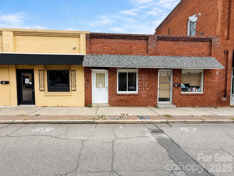 7 E Liberty Street, York, SC -  - $130,000
