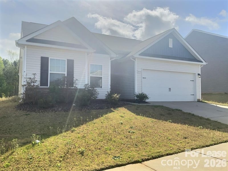 2112 Lanza Drive, Charlotte, NC - 3 beds, 2 baths, 1,502 sqft - $1,895