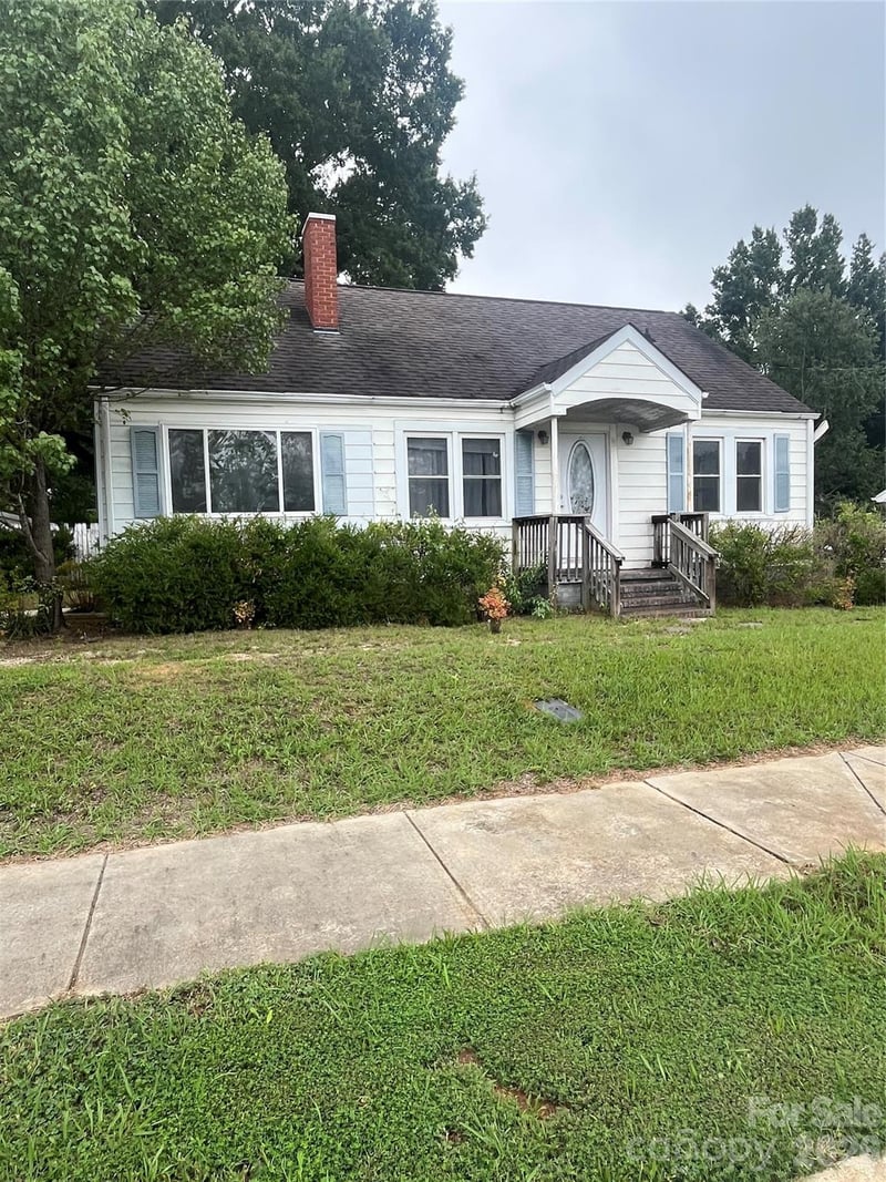 503 Aquadale Road, Albemarle, NC - 2 beds, 1 bath, 1,142 sqft - $150,000