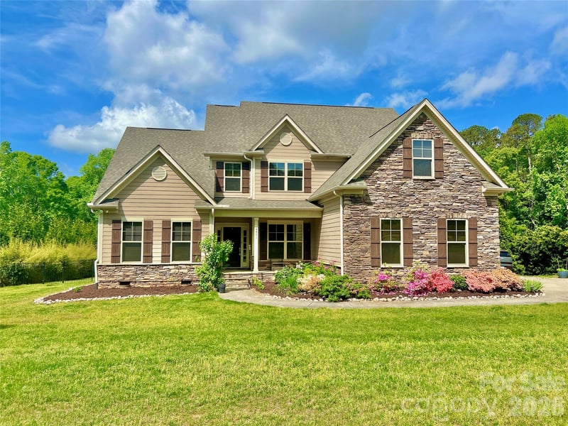 4809 Antioch Church Road, Matthews, NC - 4 beds, 3.5 baths, 3,476 sqft - $973,000