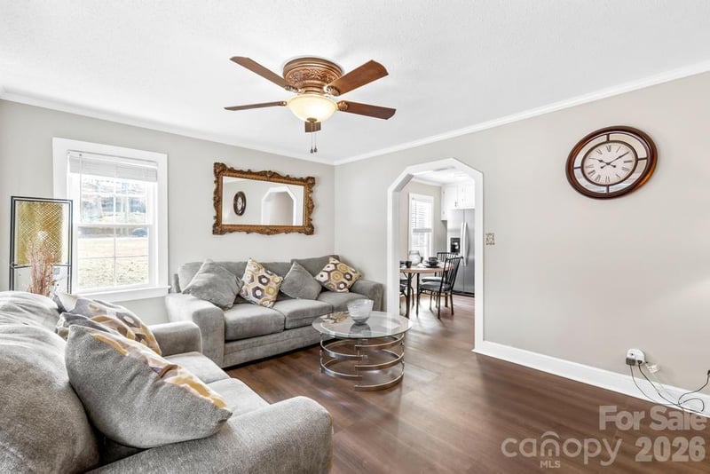 430 Arlington Circle NW, Lenoir, NC - 3 beds, 1.5 baths, 1,910 sqft - $239,900