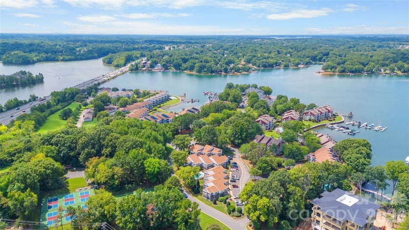 757 Southwest Drive Apt 8, Davidson, NC - 2 beds, 2 baths, 953 sqft - $350,000