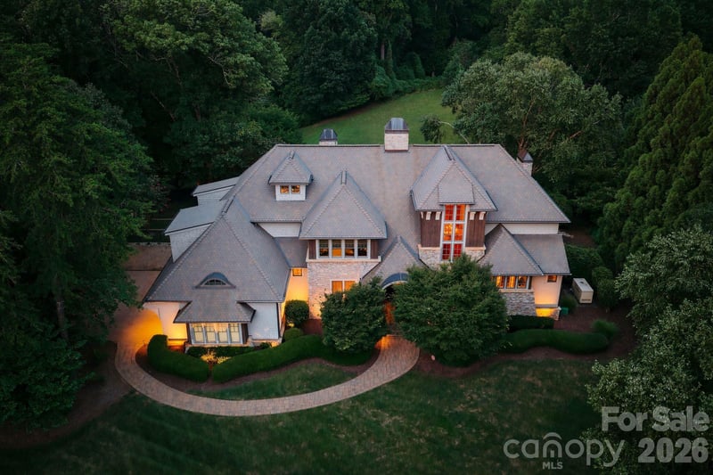 10220 Wildlife Road, Charlotte, NC - 4 beds, 4.5 baths, 6,341 sqft - $2,395,000