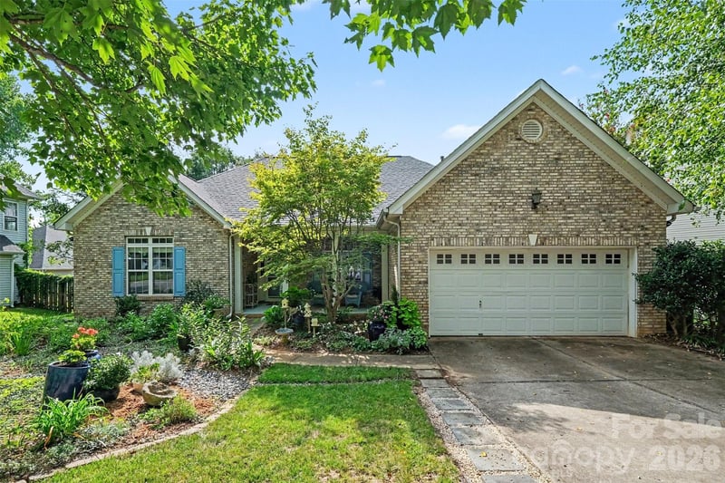 12034 Hampton Place Drive, Charlotte, NC - 4 beds, 2 baths, 2,046 sqft - $450,000