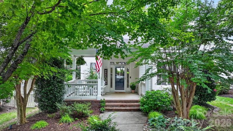 15829 Trenton Place Road, Huntersville, NC - 3 beds, 2.5 baths, 2,068 sqft - $649,900