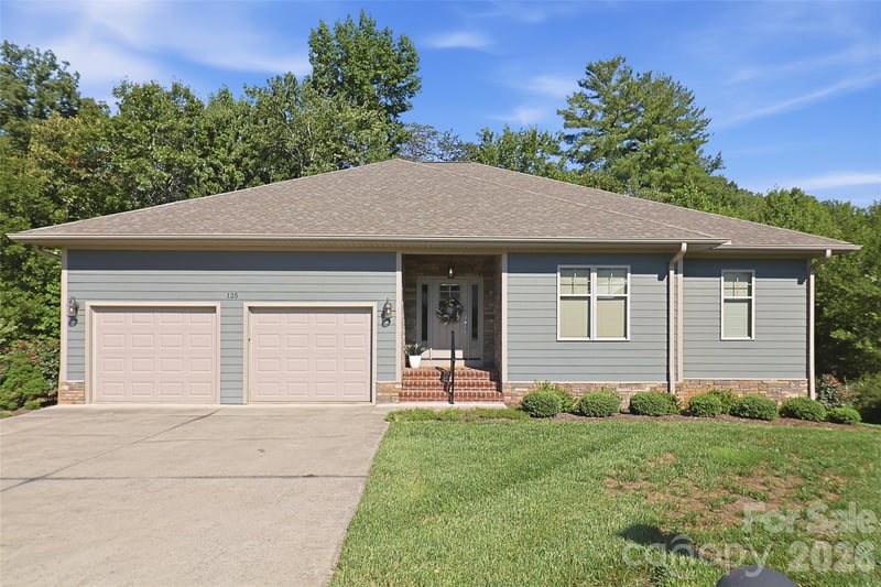 125 Beechmont Drive, Morganton, NC - 3 beds, 2.5 baths, 2,368 sqft - $657,000