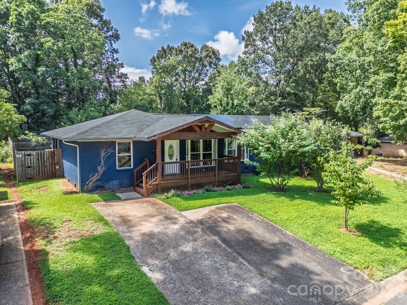 1742 Herrin Avenue, Charlotte, NC - 3 beds, 2.5 baths, 1,796 sqft - $550,000