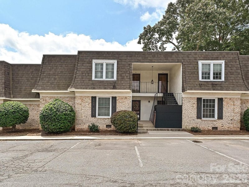 3520 Colony Road G, Charlotte, NC - 1 bed, 1 bath, 901 sqft - $265,000