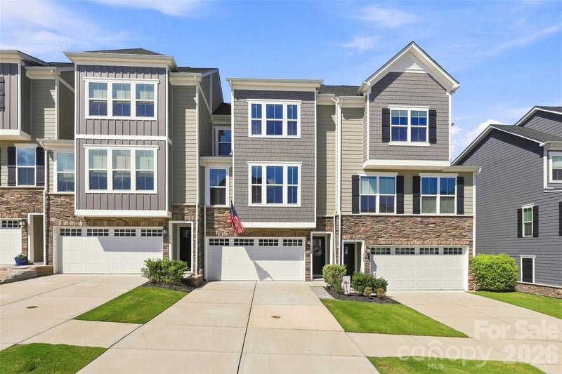 628 Crudent Road, Tega Cay, SC - 3 beds, 2.5 baths, 2,250 sqft - $430,000