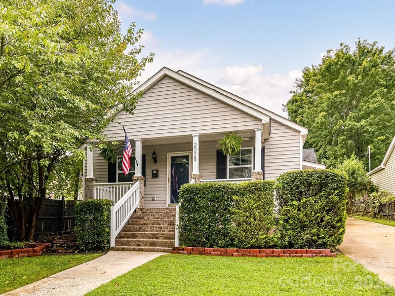 2028 Hamorton Place, Charlotte, NC - 3 beds, 2 baths, 1,189 sqft - $615,000