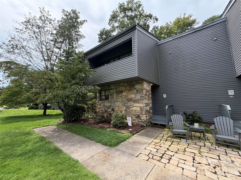 429 Mountains Boulevard C101, Lake Lure, NC - 2 beds, 2 baths, 1,552 sqft - $375,000