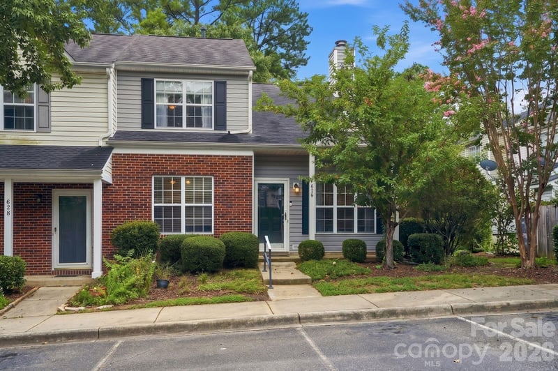 636 Emerald Cove Drive, Charlotte, NC - 3 beds, 2 baths, 1,371 sqft - $229,900