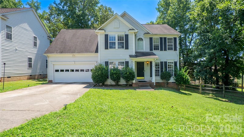 9902 Mattie Court, Charlotte, NC - 4 beds, 2.5 baths, 1,908 sqft - $347,500