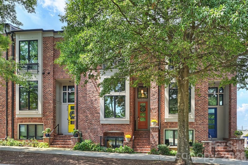 416 E 33rd Street, Charlotte, NC - 3 beds, 3.5 baths, 2,200 sqft - $820,000