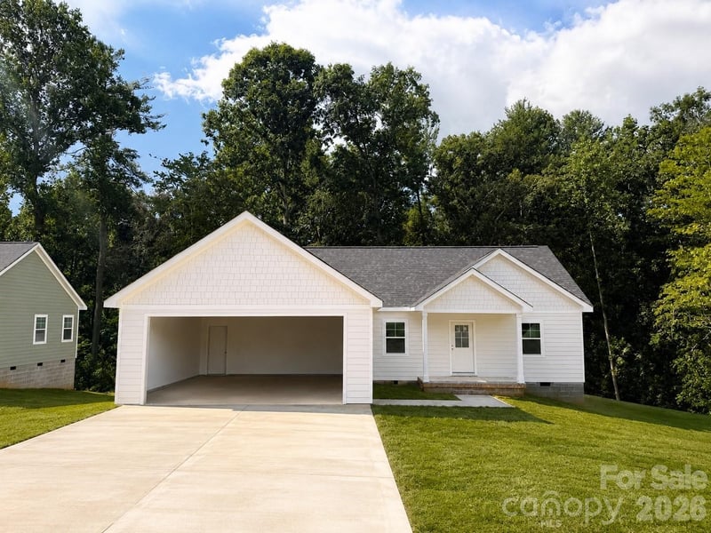 1177 Creekwood Drive, Morganton, NC - 3 beds, 2 baths, 1,515 sqft - $385,000