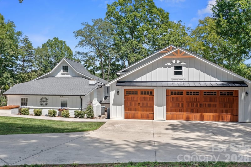 188 Sagemore Road, Mooresville, NC - 4 beds, 5 baths, 2,585 sqft - $2,495,000