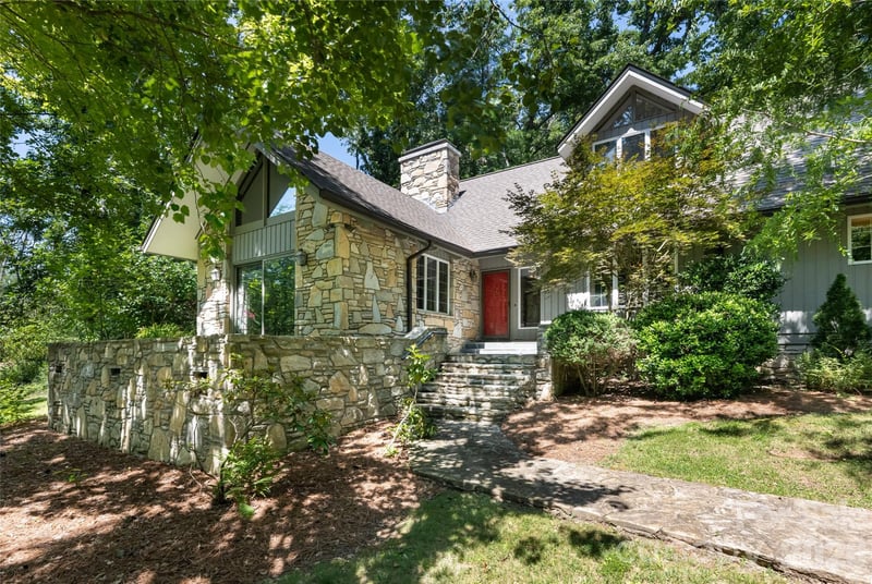 25 E Forest Road, Asheville, NC - 5 beds, 4.5 baths, 4,660 sqft - $1,725,000